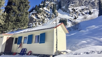 горная альпийская хижина Trekking Club