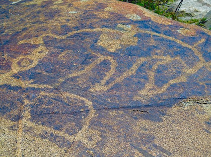 rock carvings in Osek