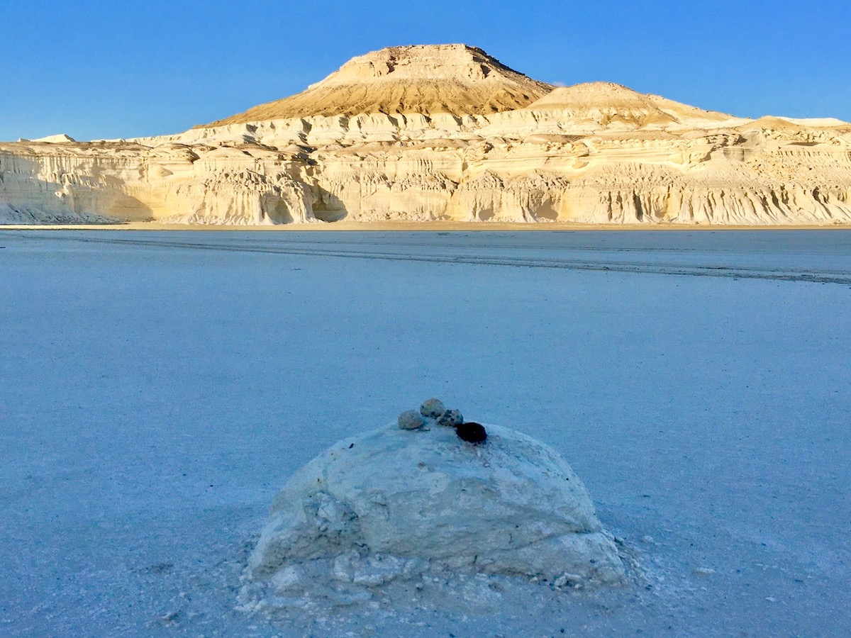 fossils at the bottom of Tuzbair Lake